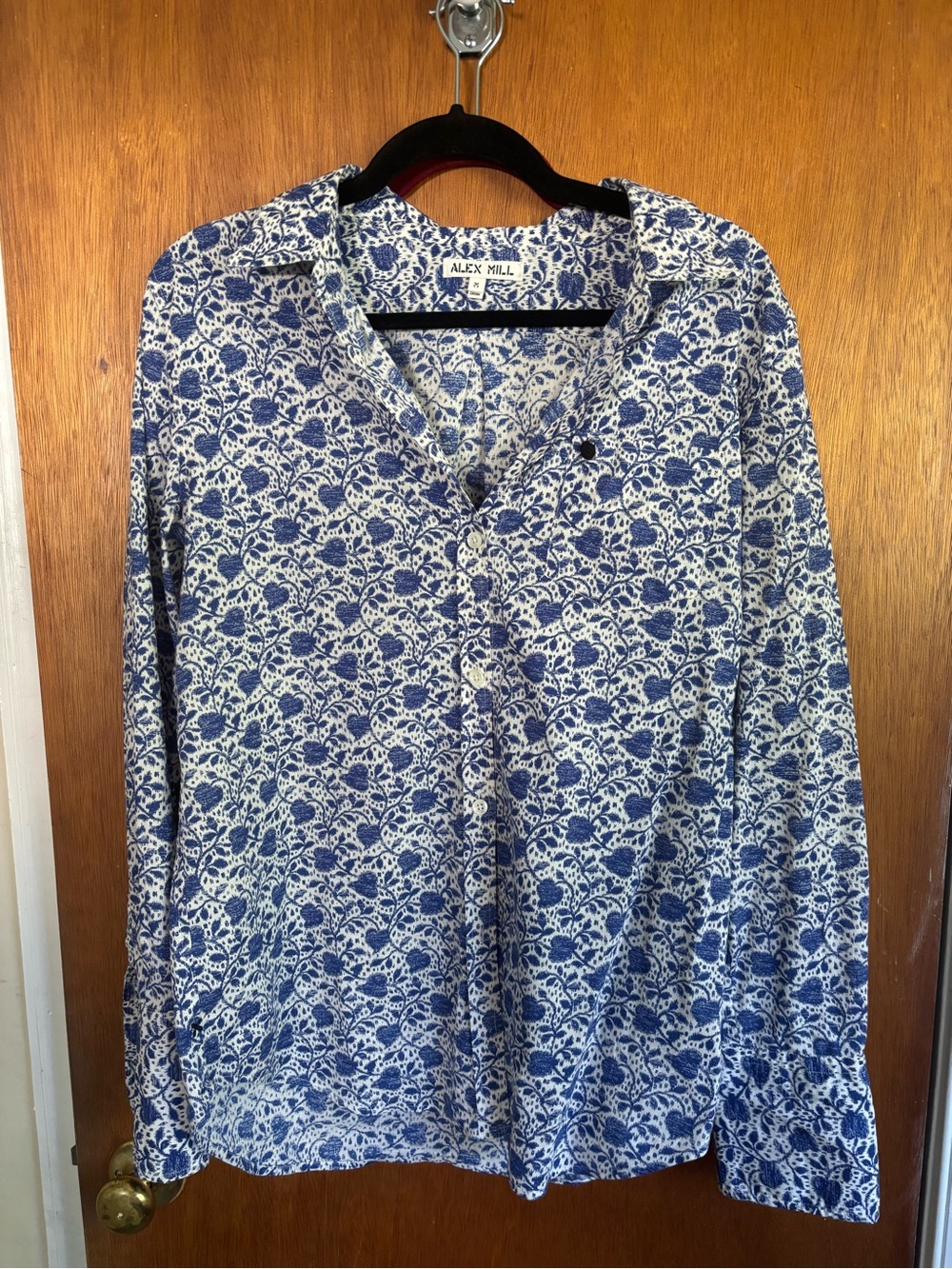 Alex Mill Blue and White Floral Button-Down Shirt